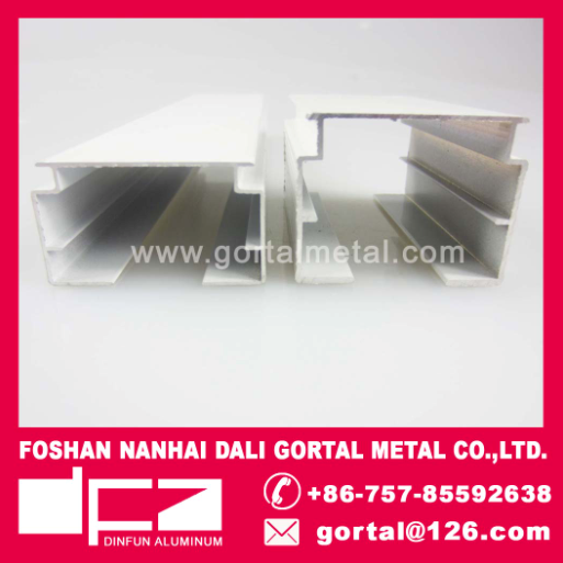 Aluminum curtain track