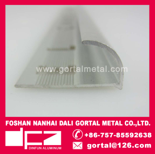 Aluminum flooring connect trim