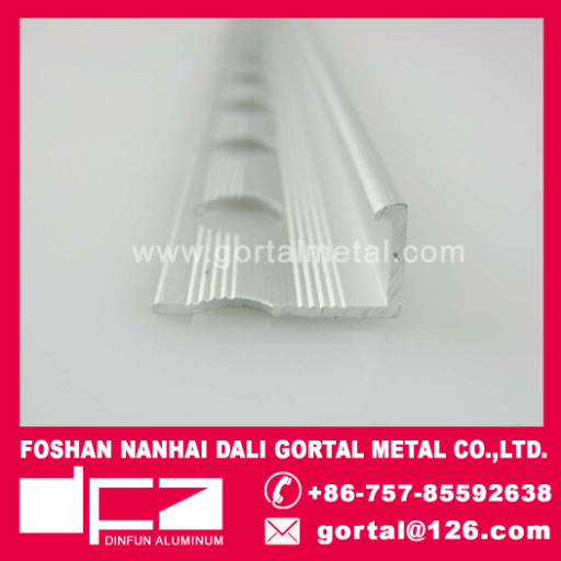 Aluminum L flooring protective trim